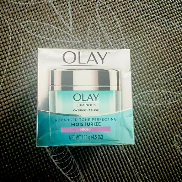 OLAY Other - Olay Luminous Whip Face Moisturizer - 1.7oz
